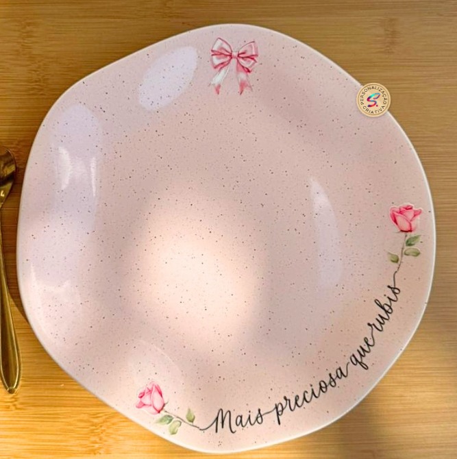 Louça personalizada para presente