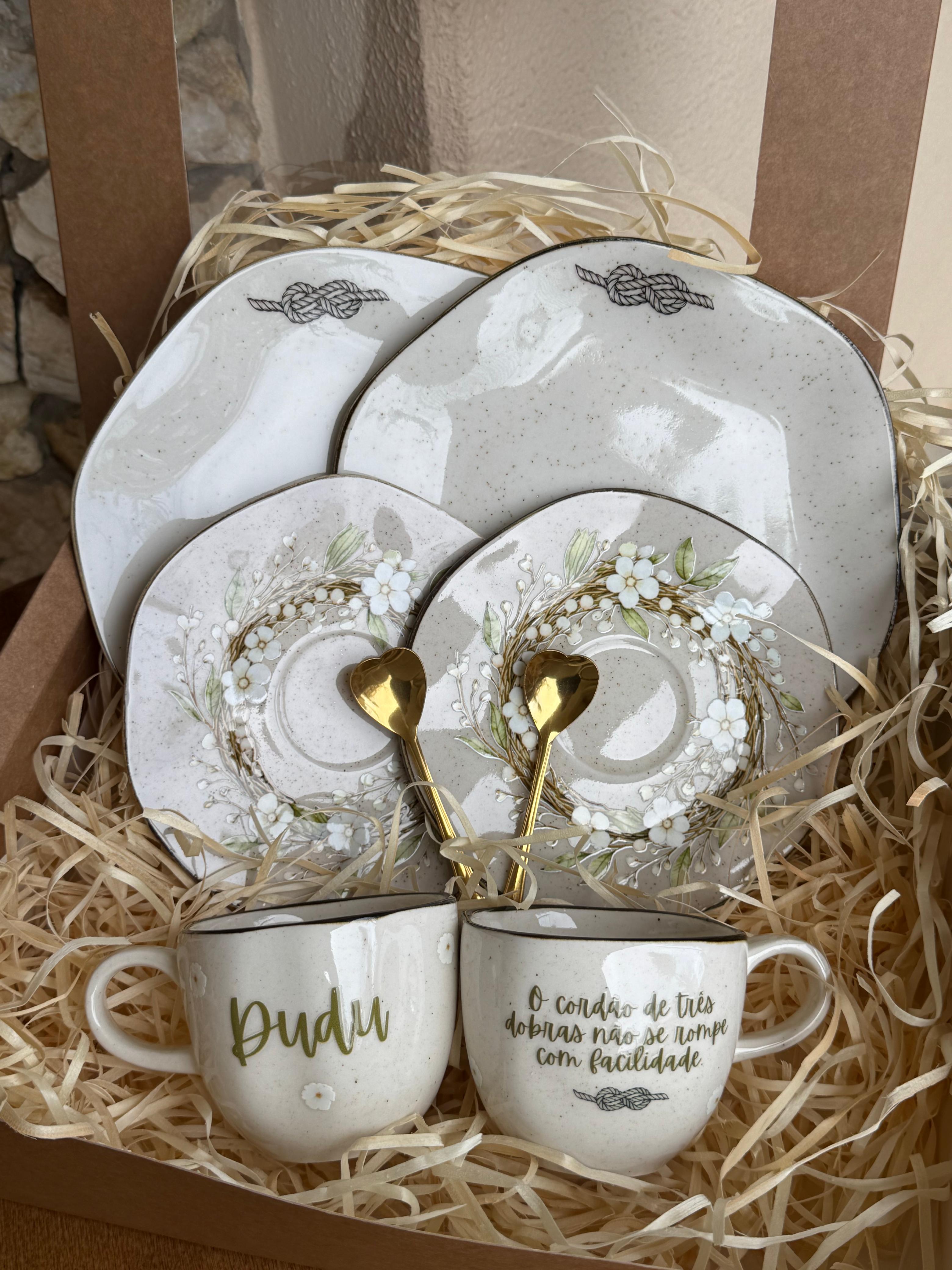 Louça personalizada para presente