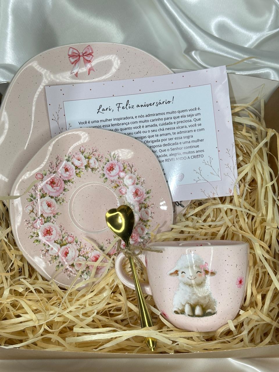 Louça personalizada para presente